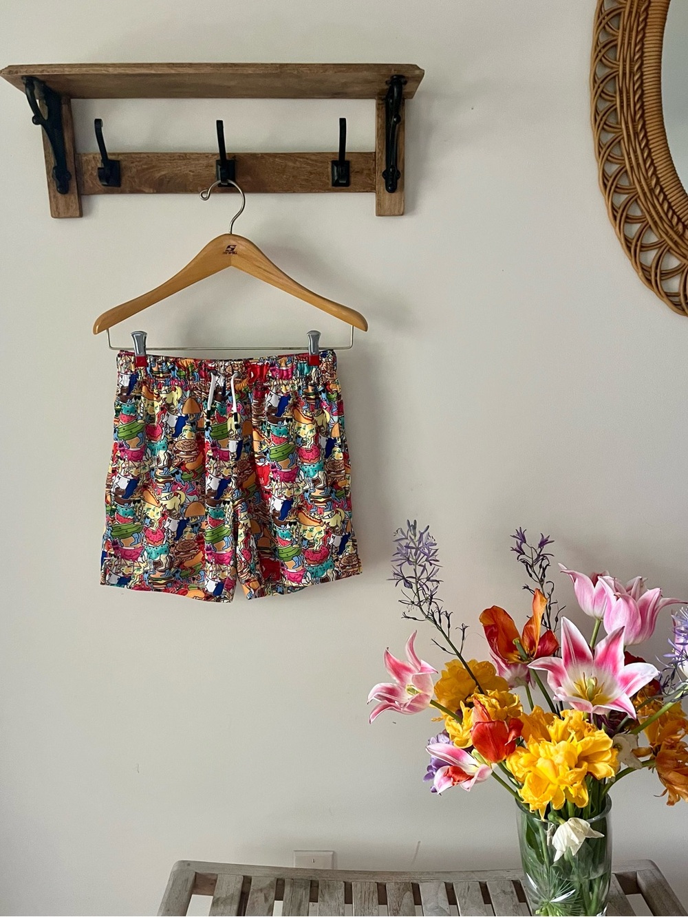 GOAT USA Food Print Mesh Athletic Shorts Boys YXL Novelty Donut Pickle Bagel - Picture 3 of 14